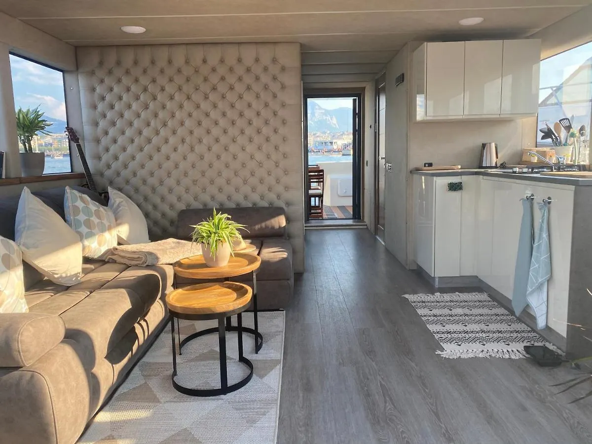 Houseboat - Dormez Sur Le Lac Hotel Geneva Switzerland