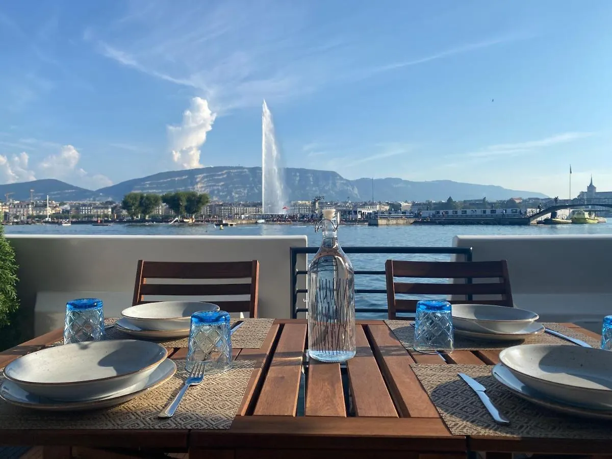 Houseboat - Dormez Sur Le Lac Hotel Geneva 0*,  Switzerland
