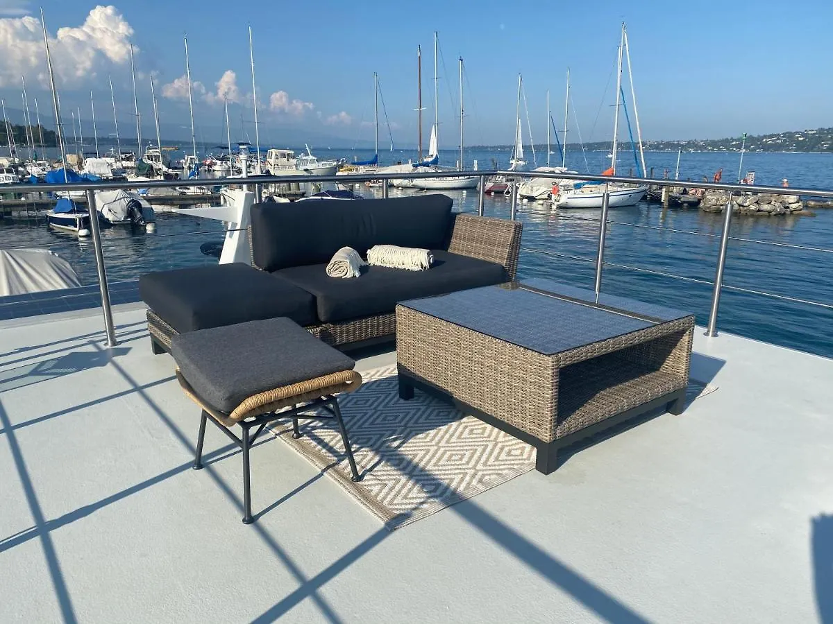 Houseboat - Dormez Sur Le Lac Hotel Geneva
