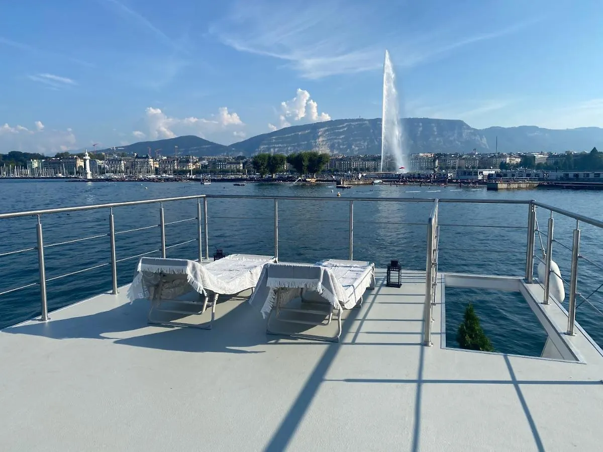 Botel Houseboat - Dormez Sur Le Lac Hotel Geneva