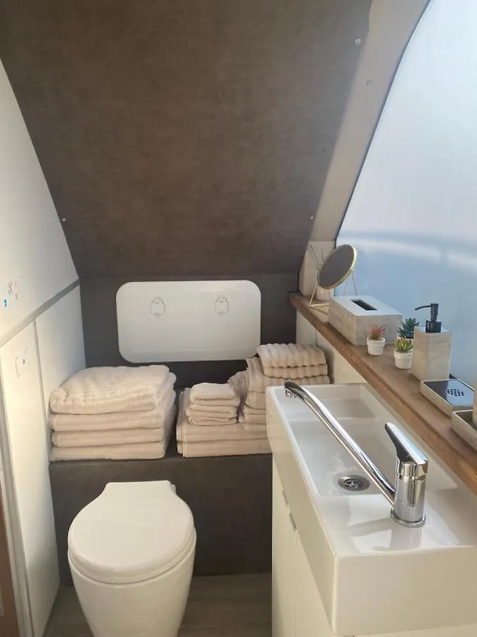 Houseboat - Dormez Sur Le Lac Hotel Geneva 0*,