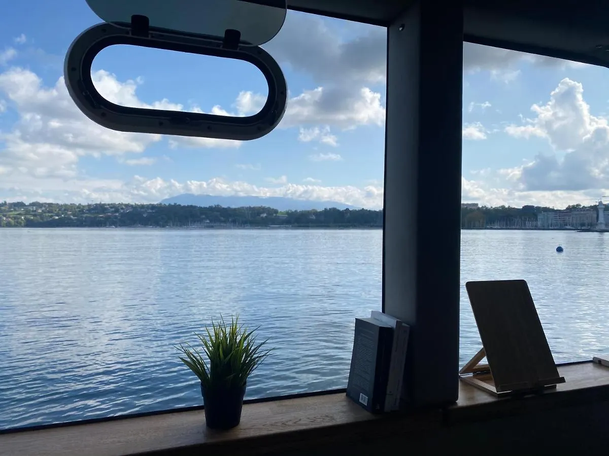 Houseboat - Dormez Sur Le Lac Hotel Geneva Botel